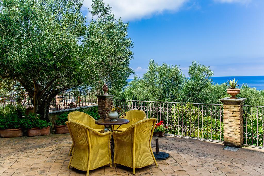 Bed and Breakfast Donnasilia Palinuro Exterior foto