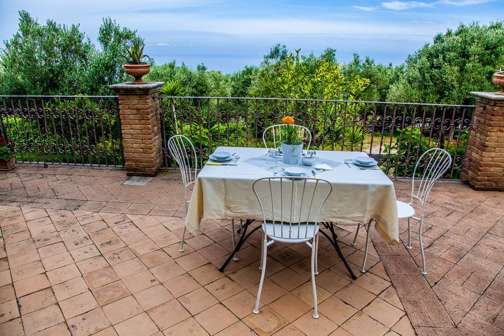 Bed and Breakfast Donnasilia Palinuro Exterior foto